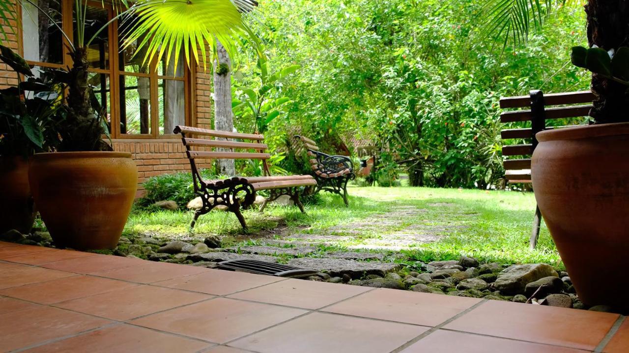 Pousada Salve Floresta Tapirai Exterior photo
